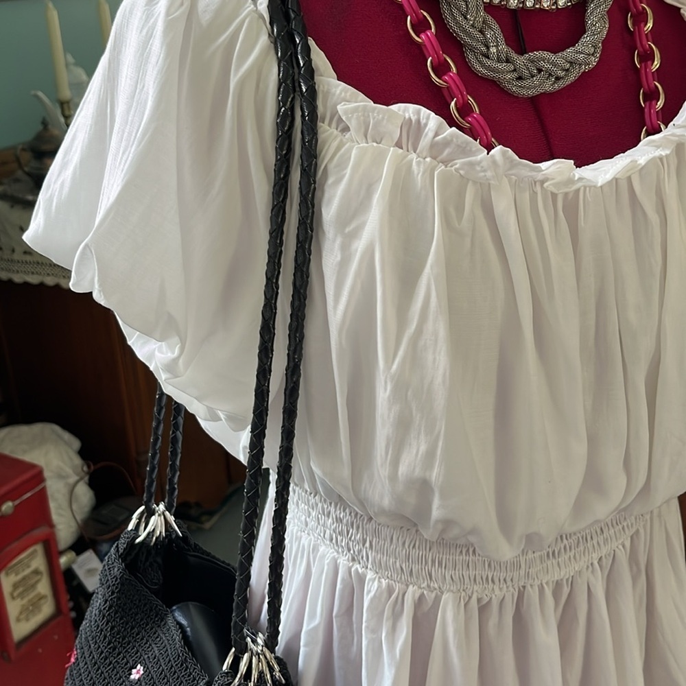 Crocheted bag  black / red velvet hat /white lt. Blue Red flower appliqué 3 comp - Picture 7 of 17
